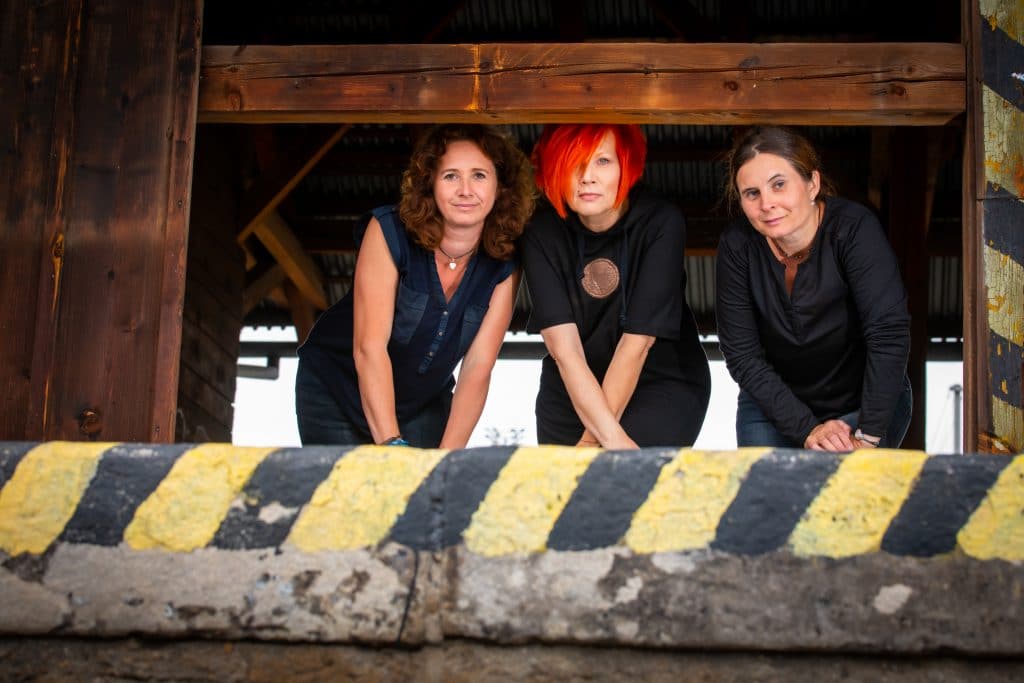 MiMoBa-nd oficiální fotografie