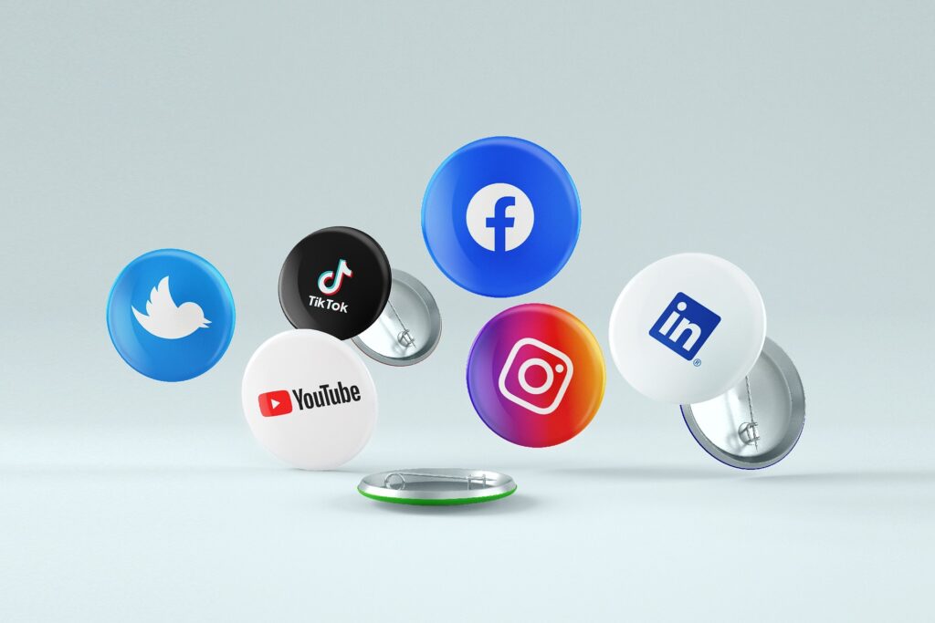 Jak si vydělat hudbou na internetu – sociální sítě